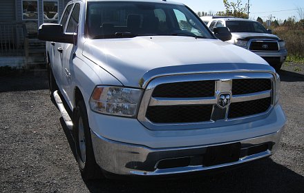 2015 Dodge Ram 1500 SXT 4x4 Crew 